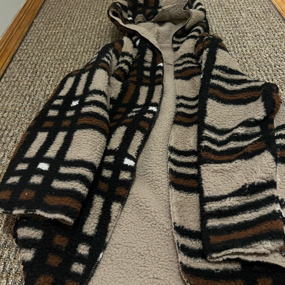 fuzzy winter/fall jacket - Picture 4 of 4